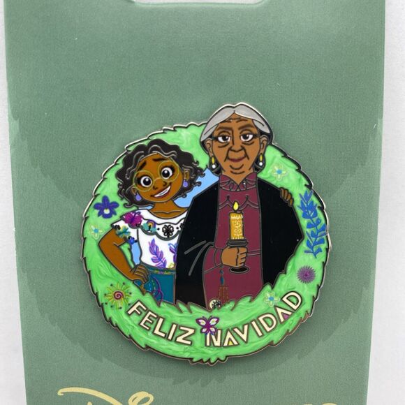Disney Parks Pin Encanto Feliz Navidad Mirabel & Abuela Christmas Wreath LR - Picture 2 of 4